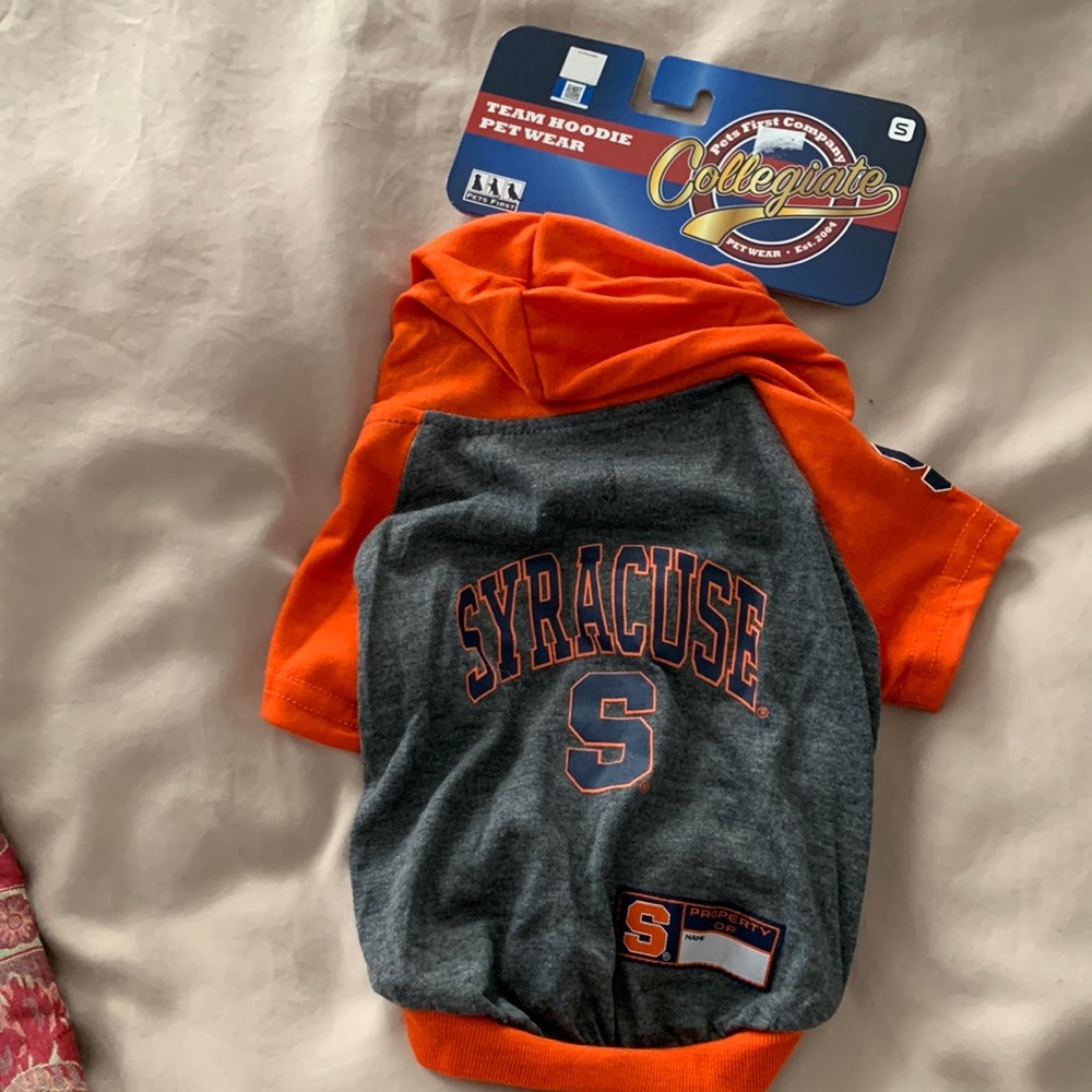NWT dog hooded shirt